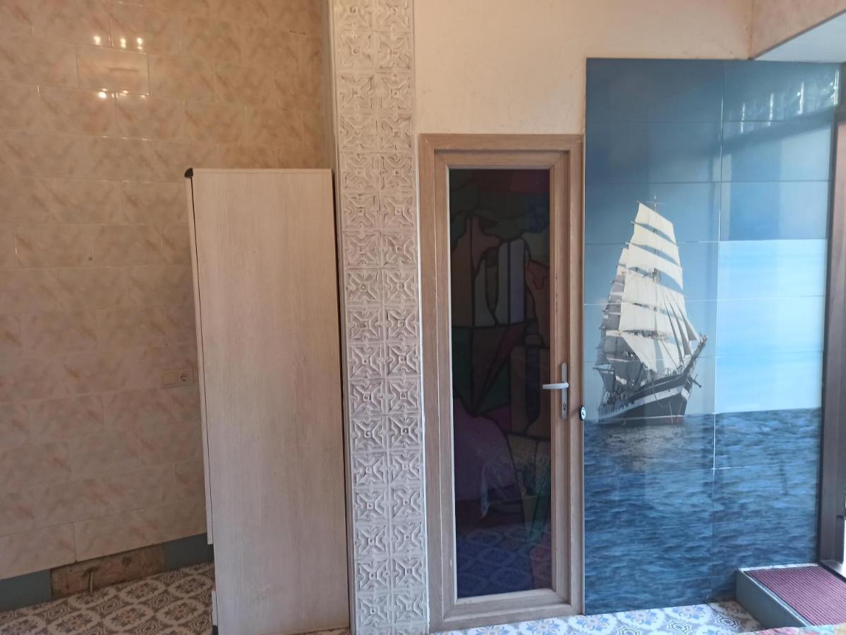 Дом У Моря С Бассейном И Сауной أوديسا المظهر الخارجي الصورة